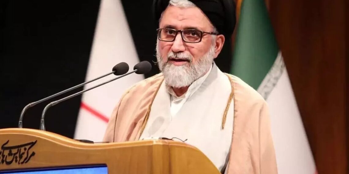 İran İstihbarat Bakanı Hatib hava saldırısında öldü