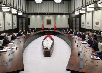 Bayram sonrası kabinede revizyon bekleniyor: 4 bakan değişecek