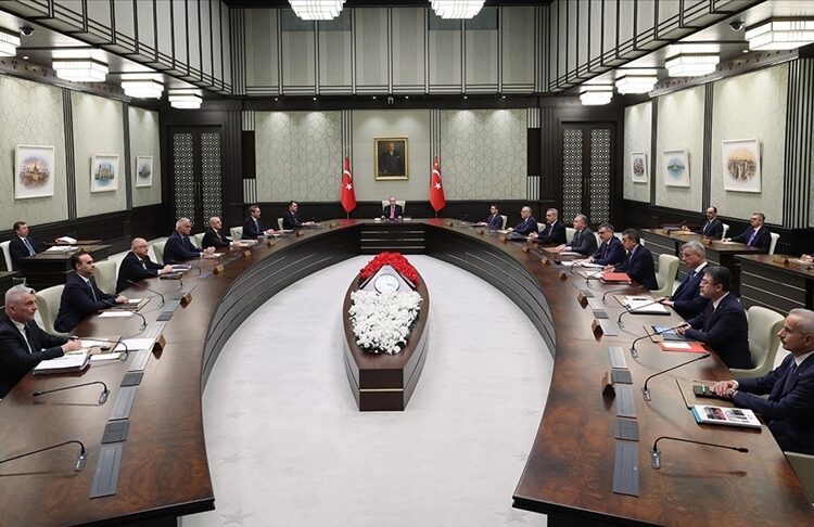 Bayram sonrası kabinede revizyon bekleniyor: 4 bakan değişecek