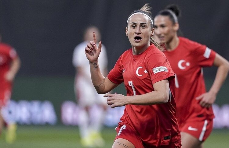 A Milli Kadın Futbol Takımı, Malta’yı 3-0 yendi