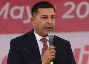 Kuşadası Belediye Başkanı Ömer Günel “rüşvet” ve “irtikap” suçlamasıyla gözaltına alındı