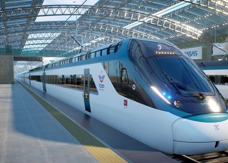 Milli Elektrikli Hızlı Trenin test sürüşleri başlıyor 1 Milli Elektrikli Hızlı Trenin test sürüşleri başlıyor
