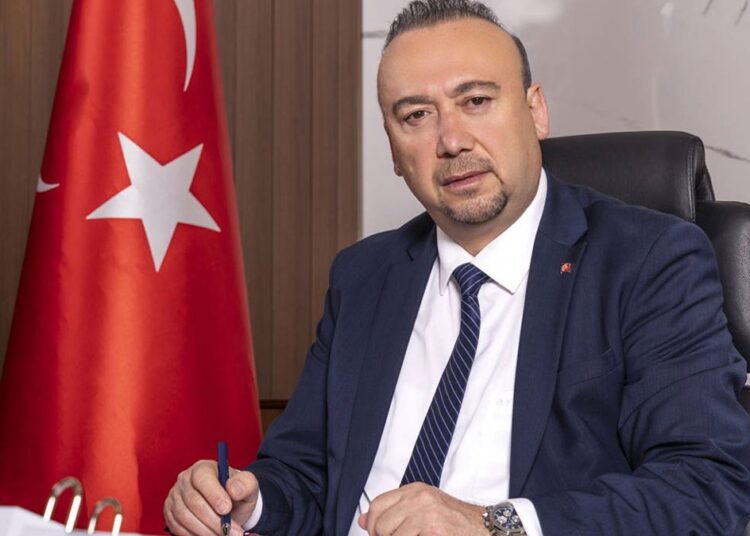 Gözaltına alınan Özkan Yalım’ın işletmelerine polis baskın düzenledi