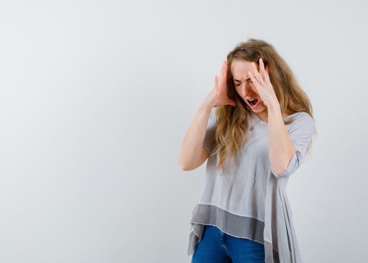 Bünyamin Ünal yazdı I Panik (Atak) Değil, Kendini İzleyen Zihnin Yorgunluğu