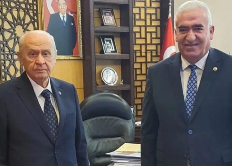 MHP’li vekil “uygunsuz davranışları” gerekçesiyle partiden ihraç edildi