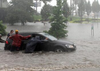 Meteoroloji'den sağanak yağış ve sel uyarısı 8 Meteoroloji’den sağanak yağış ve sel uyarısı