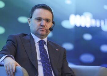 Bakan Gürlek’ten yabancı sermayeye güvence