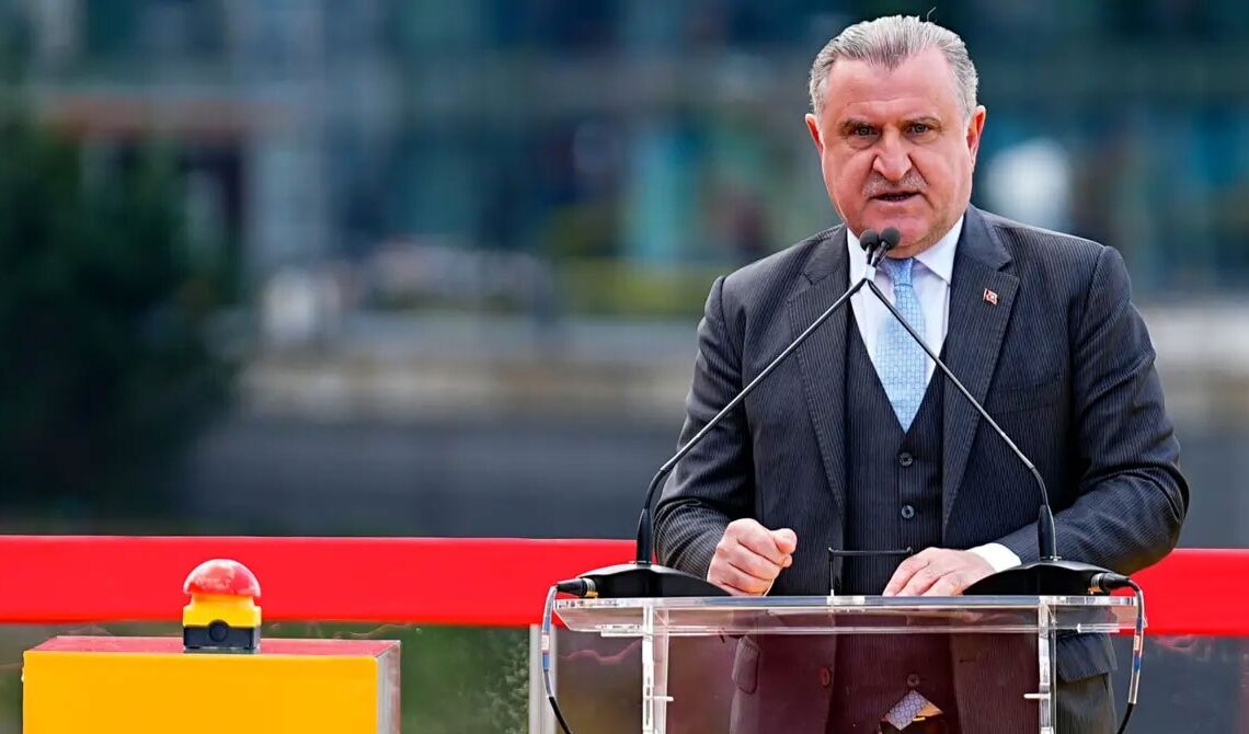 Bakan Bak'tan tepki çeken sözlerine açıklama: Bağlamından koparıldı 1 Bakan Bak’tan tepki çeken sözlerine açıklama: Bağlamından koparıldı