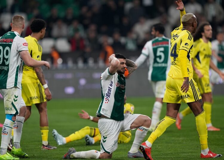 Fenerbahçe Türkiye Kupası'na uzatmalarda veda etti 1 Fenerbahçe Türkiye Kupası’na uzatmalarda veda etti
