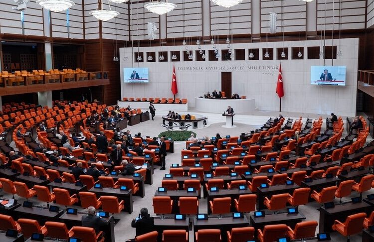 Sosyal medyaya sınırlama getiren düzenleme TBMM Genel Kurulunda 1 Sosyal medyaya sınırlama getiren düzenleme TBMM Genel Kurulunda