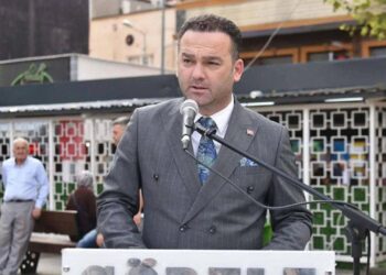 Tacizden yargılanan Hasbi Dede CHP’den ihraç edildi