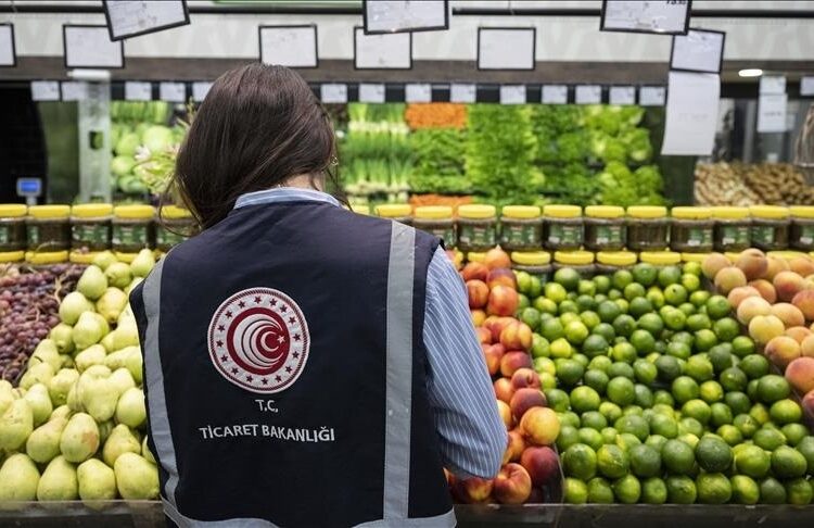 Meyve ve sebze fiyatlarını fahiş arttıranlara 96,6 milyon lira ceza