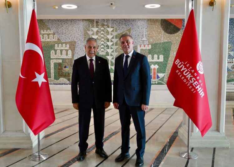 Bülent Arınç'tan İBB'ye ziyaret 1 Bülent Arınç’tan İBB’ye ziyaret