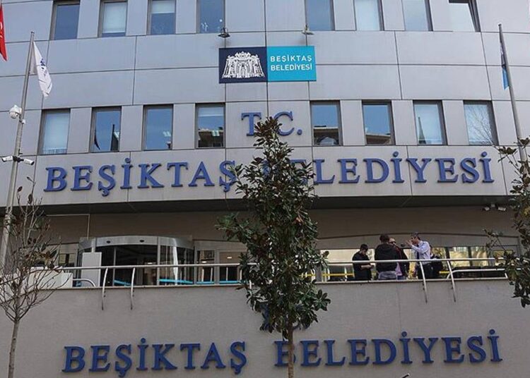 Beşiktaş Belediyesi'ne yeni operasyon: 5 kişi gözaltına alındı 1 Beşiktaş Belediyesi’ne yeni operasyon: 5 kişi gözaltına alındı