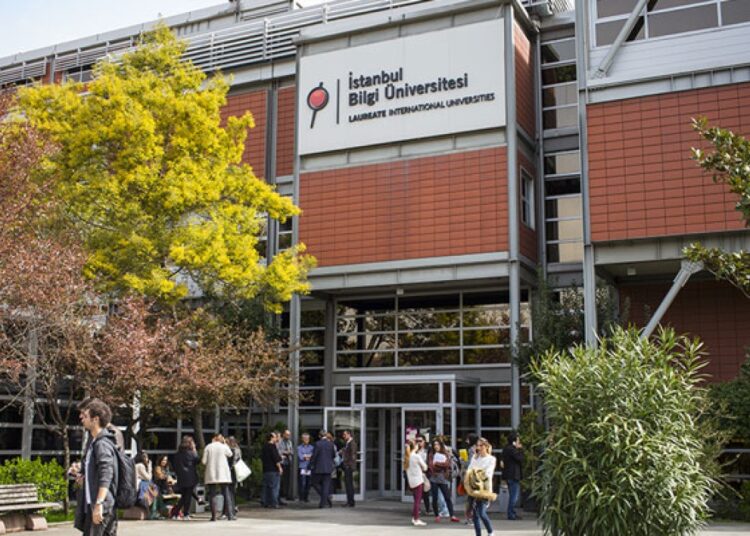 Erdoğan 4 gün önce kapattığı Bilgi Üniversitesi’ni yeniden açtı