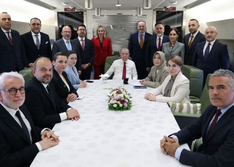 Cumhurbaşkanı Erdoğan açıkladı: AK Parti’ye yeni katılımlar bekleniyor