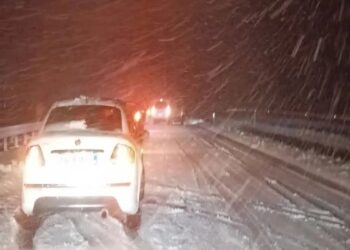 Mayıs ayında kar nedeniyle Afyonkarahisar’da yollar kapandı