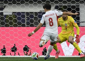 Alper Yıldız yazdı | Türkiye gençlerin enerjisiyle Amerika'yı yeniden keşfetti : 3-2 5 Alper Yıldız yazdı | Türkiye gençlerin enerjisiyle Amerika’yı yeniden keşfetti : 3-2