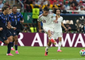 Uruguay’ı 1-0 mağlup eden İspanya, gruptan çıktı