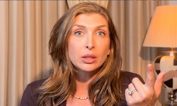 Tamar Tanrıyar'ın YouTube hesabına erişim engeli getirildi 1 Tamar Tanrıyar Kuşadası açıklarında gözaltına alındı