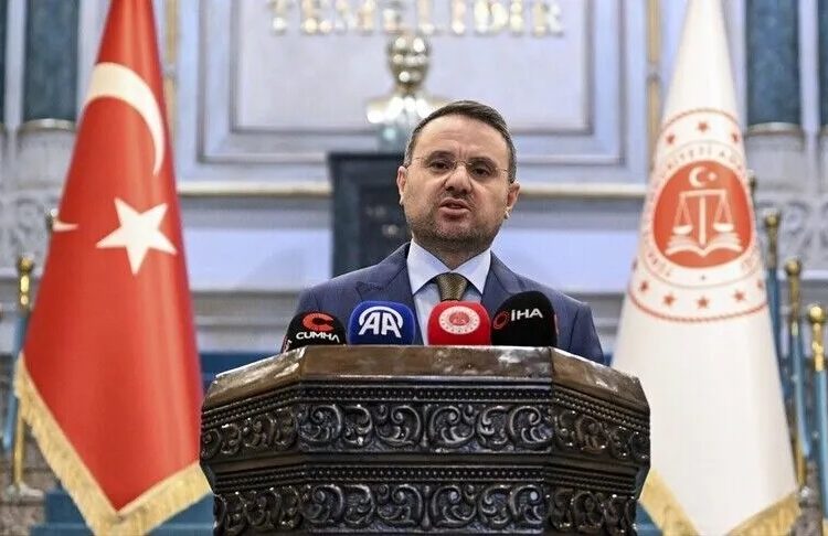 Bakanı Gürlek’in eşine yönelik eylem hazırlığındaki 2 kişi tutuklandı 1 Bakanı Gürlek’in eşine yönelik eylem hazırlığındaki 2 kişi tutuklandı