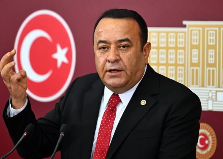 Adnan Beker CHP'den istifa etti 1 Adnan Beker CHP’den istifa etti