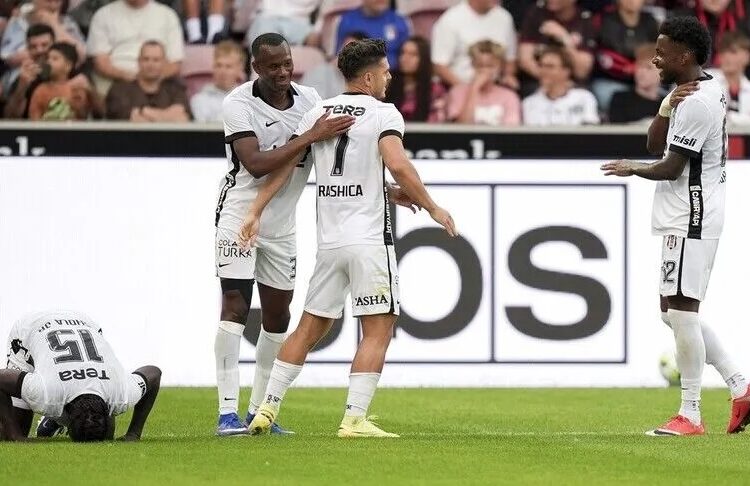 Beşiktaş, UEFA Avrupa Ligi'nde 3. eleme turunda 1 Beşiktaş, UEFA Avrupa Ligi’nde 3. eleme turunda