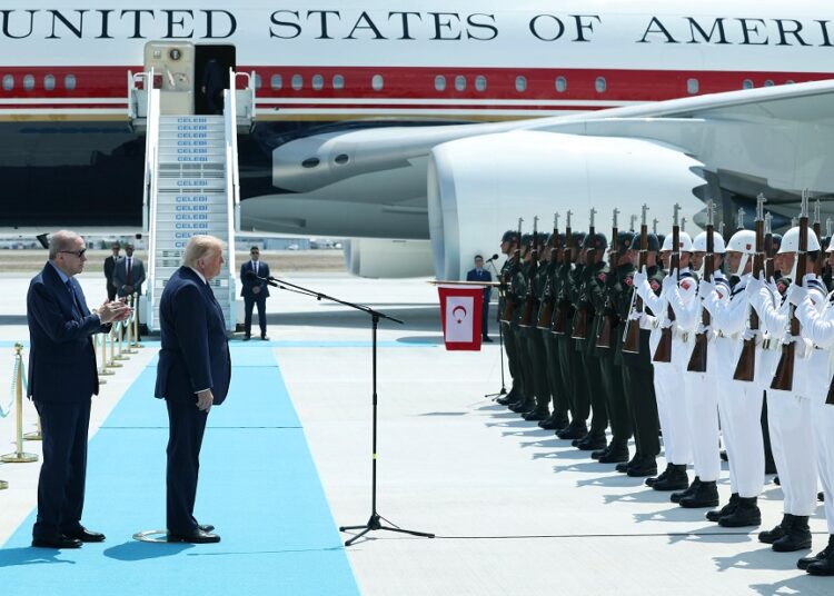 Trump'tan yemeğe övgü: 10 üzerinden 10'luk, hatta belki de 12'lik bir yemekti 1 Trump’tan yemeğe övgü: 10 üzerinden 10’luk, hatta belki de 12’lik bir yemekti
