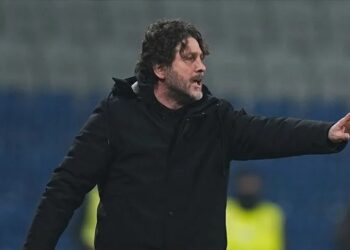 Amedsporlular'dan Fatih Tekke'nin oğlu hakkında suç duyurusu 2 Amedsporlular’dan Fatih Tekke’nin oğlu hakkında suç duyurusu