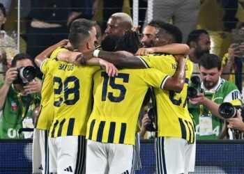 Fenerbahçe avantajı tek golle elde etti 2 Fenerbahçe avantajı tek golle elde etti