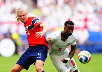 İngiltere uzatmalarda bulduğu golle yarı finale yükseldi