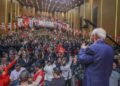 Kılıçdaroğlu’nun rozet törenine “paralı figüran” iddiası