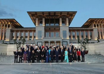NATO Zirvesi dünya basınının manşetlerinde