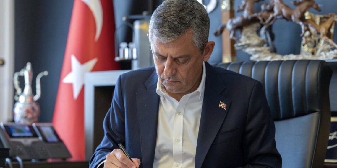 Anasayfa 67 Özgür Özel Yeni Parti’nin kurulduğunu duyurdu