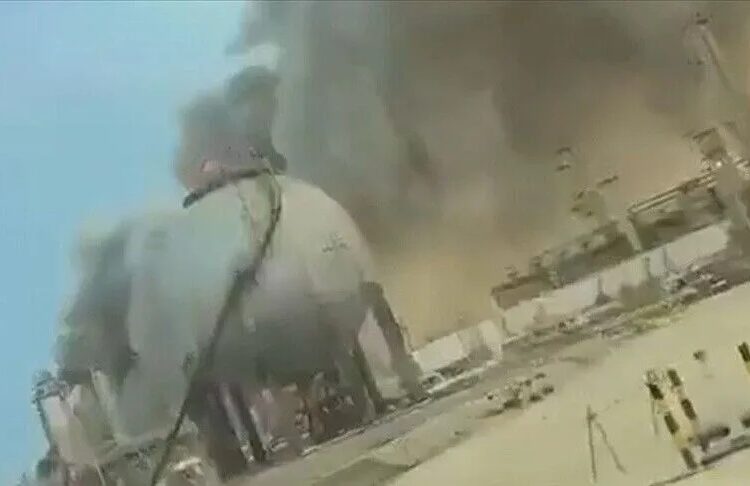 Yemen’de Husiler: Suudi Arabistan’da Aramco tesislerini füze ve İHA’larla vurduk