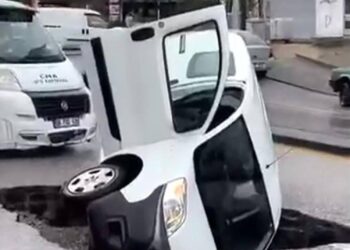 Ankara'da sağanak yağış günlük yaşamı olumsuz etkiledi 4 Ankara’da sağanak yağış günlük yaşamı olumsuz etkiledi