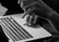 İnternet tarayıcılarına kaydedilen parolalar siber saldırılarda risk oluşturuyor