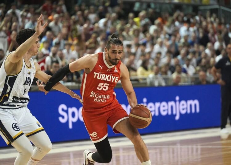 A Milli Basketbol Takımı, FIBA Dünya Kupası Avrupa Elemeleri'nde 5'te 5 yaptı 1 A Milli Basketbol Takımı, FIBA Dünya Kupası Avrupa Elemeleri’nde 5’te 5 yaptı
