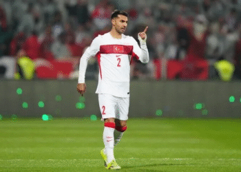 Milli futbolcu Zeki Çelik, Juventus’a transfer oldu