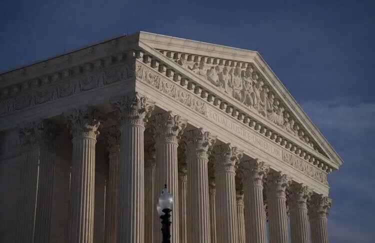 ABD mahkemesi Trump'ın 75 ülkeden gelen göçmen vizelerini askıya alma kararını durdurdu 1 ABD mahkemesi Trump’ın 75 ülkeden gelen göçmen vizelerini askıya alma kararını durdurdu