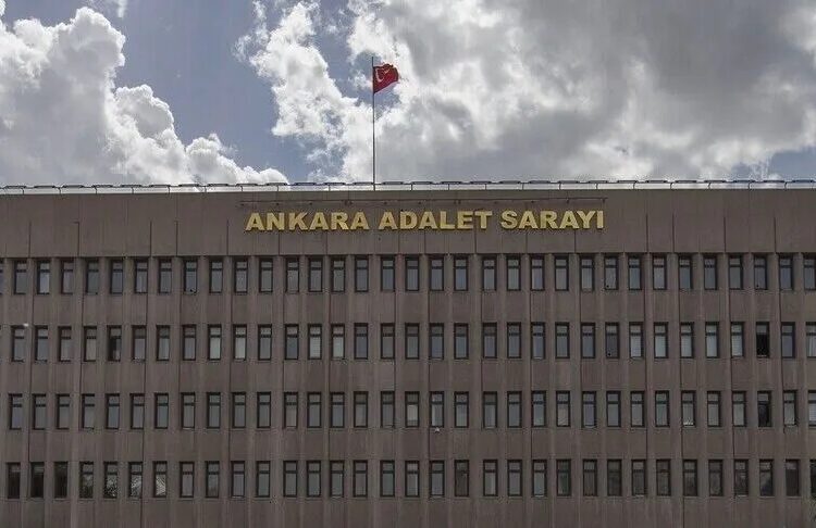 Ankara'da eğlence mekanlarına yönelik soruşturma kapsamında 19 şüpheli tutuklandı 1 Ankara’da eğlence mekanlarına yönelik soruşturma kapsamında 19 şüpheli tutuklandı