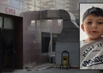 Otomobilde mahsur kalan 4 yaşındaki çocuk kurtarılamadı 2 Otomobilde mahsur kalan 4 yaşındaki çocuk kurtarılamadı