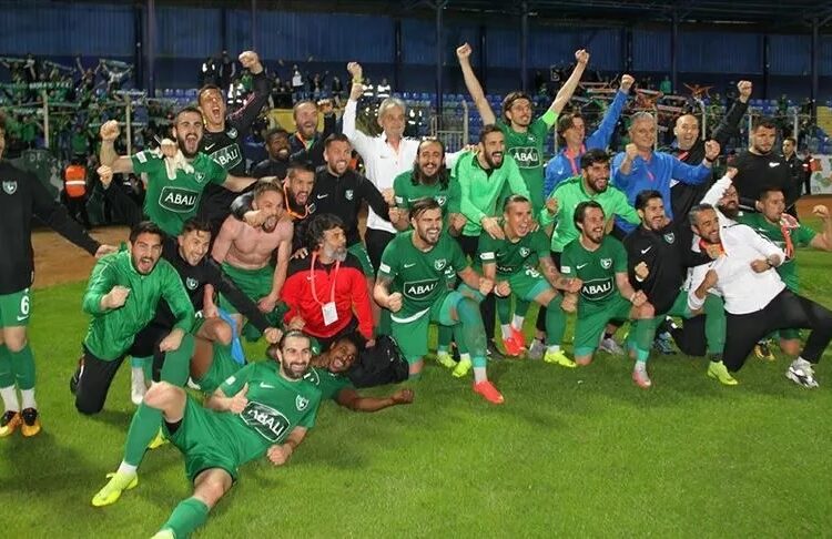 Türk futbolunun köklü kulübü lig başlamadan küme düştü 1 Türk futbolunun köklü kulübü lig başlamadan küme düştü