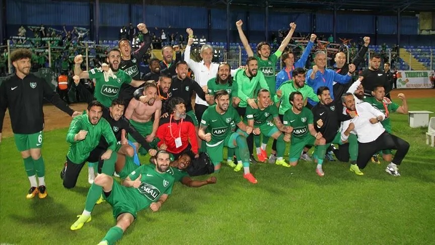Anasayfa 65 Türk futbolunun köklü kulübü lig başlamadan küme düştü