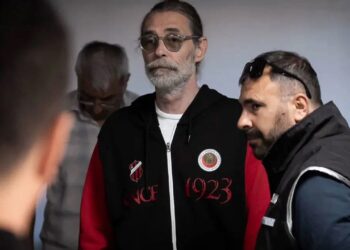 Etimesgut Belediye Başkanı Erdal Beşikçioğlu tutuklandı 2 Etimesgut Belediye Başkanı Erdal Beşikçioğlu tutuklandı