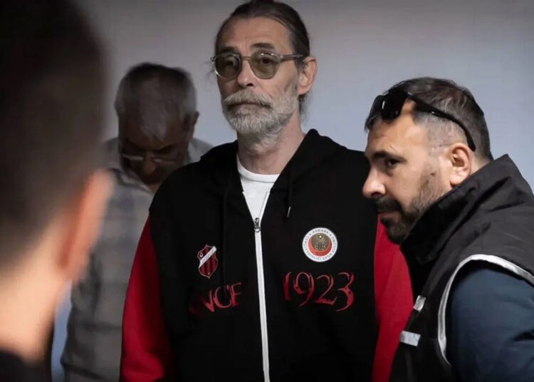 Etimesgut Belediye Başkanı Erdal Beşikçioğlu tutuklandı 1 Etimesgut Belediye Başkanı Erdal Beşikçioğlu tutuklandı