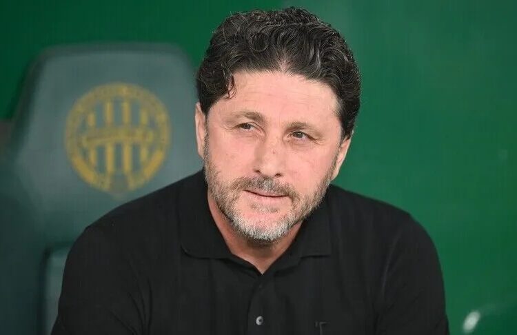 Trabzonspor'da Fatih Tekke'nin istifası kabul edilmedi 1 Trabzonspor’da Fatih Tekke’nin istifası kabul edilmedi