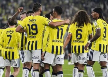 Fenerbahçe, Konyaspor'u farklı geçti 26 Fenerbahçe, Konyaspor’u farklı geçti
