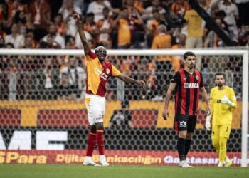 Galatasaray, sezonun açılış maçında 1 puanı son anda kurtardı 23 Galatasaray, sezonun açılış maçında 1 puanı son anda kurtardı