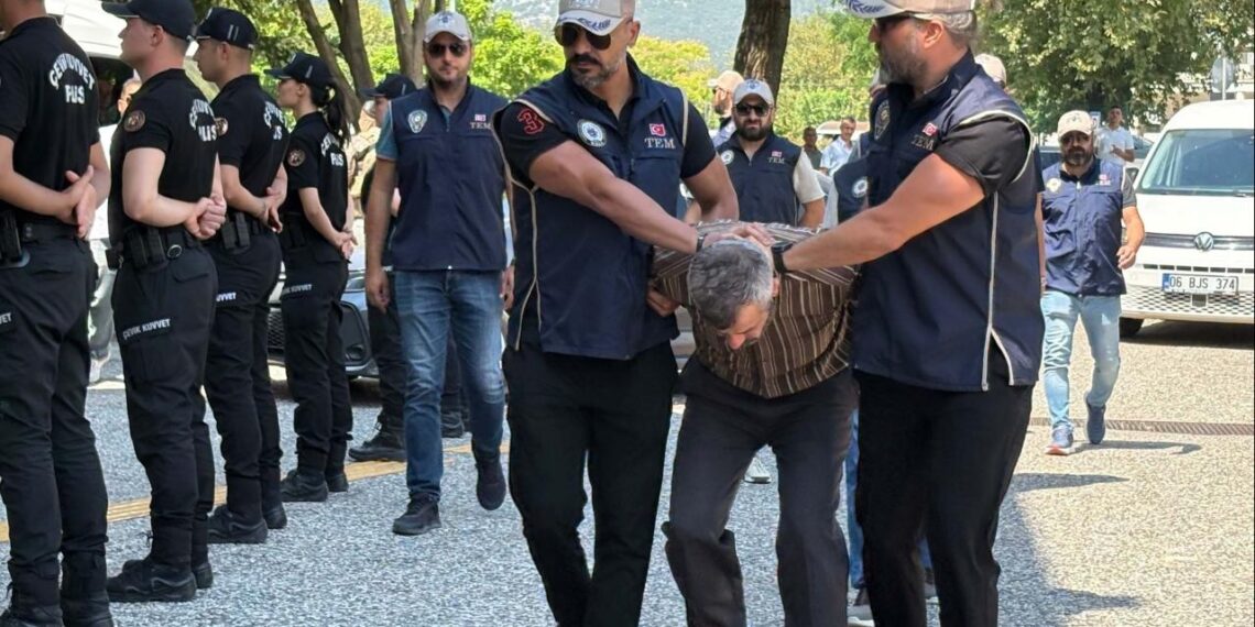 Hücre evinde yakalanan FETÖ’cü suikast timi üyesi itirafçı oldu